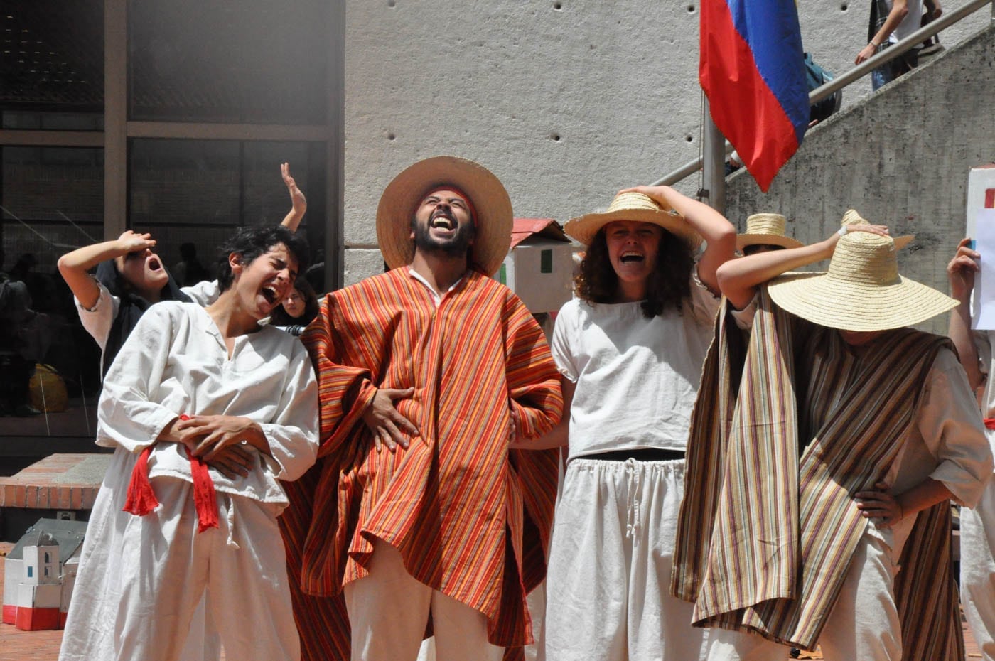 Apertura del 1er Festival de Teatro de Los Andes: Episodios comuneros de Jorge Plata (Grupo de estudiantes del Teatro Libre / Universidad Central)