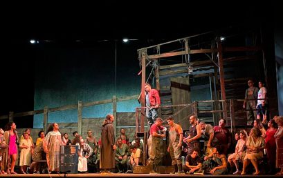 El profesor de artes escénicas Pedro Salazar dirigió Peter Grimes en el 24 Festival Amazonas de Ópera